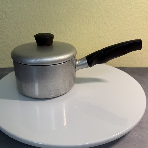 Vintage Wear-Ever #751 1 Qt Sauce Pan with Lid Aluminum Complete, Nice - Picture 1 of 6